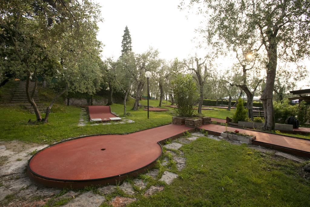 Hotel Residence Rely Brenzone sul Garda Bagian luar foto