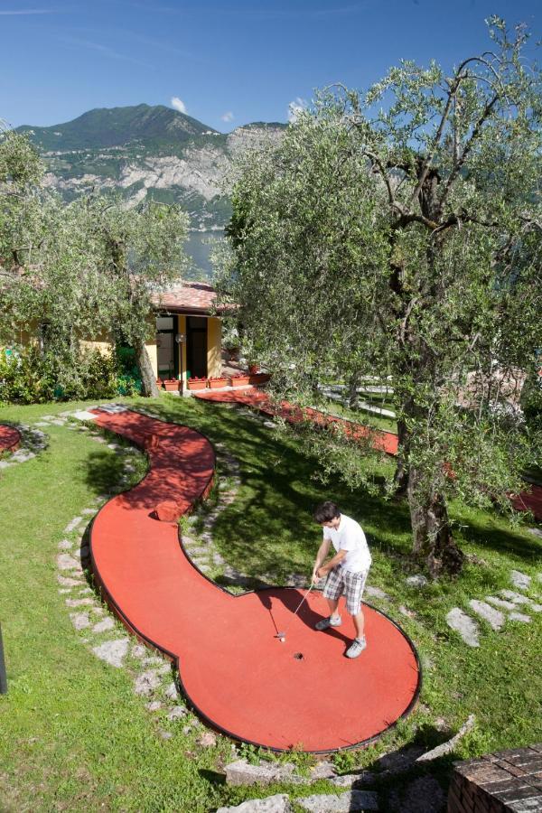 Hotel Residence Rely Brenzone sul Garda Bagian luar foto