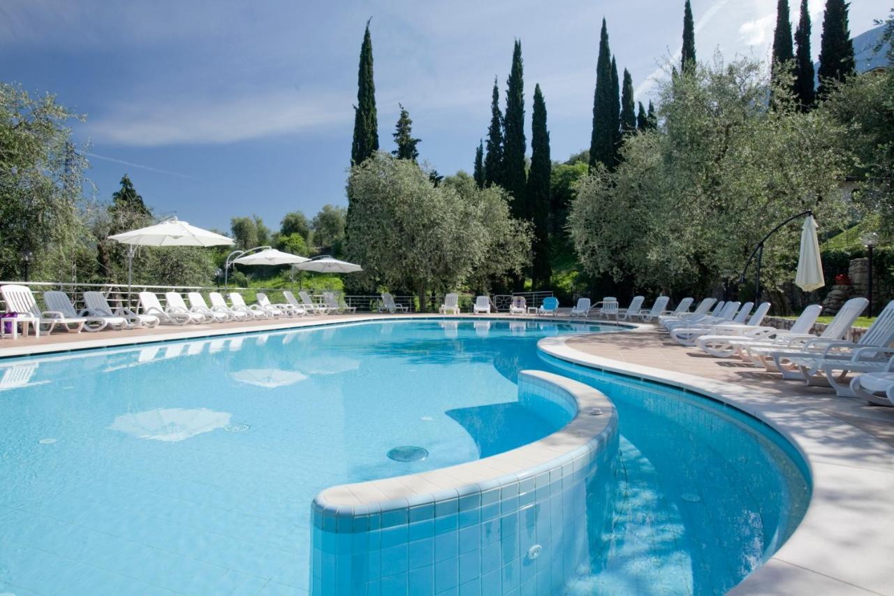 Hotel Residence Rely Brenzone sul Garda Bagian luar foto