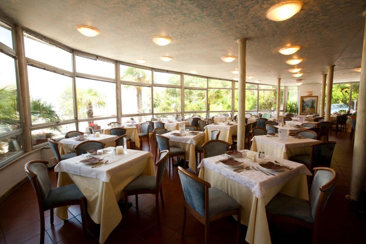 Hotel Residence Rely Brenzone sul Garda Bagian luar foto