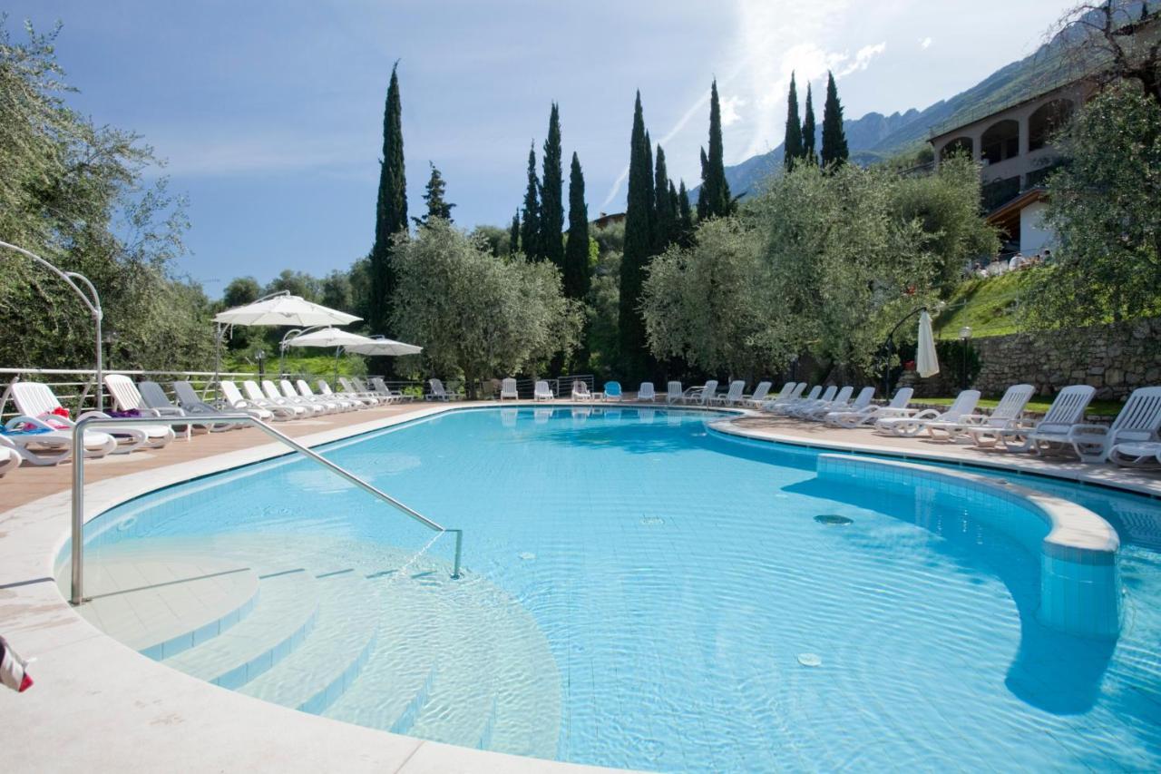 Hotel Residence Rely Brenzone sul Garda Bagian luar foto